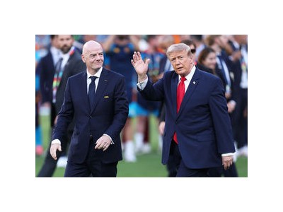 UEFA-FIFA 갈등 전면전 인판티노 회장 겨냥한 법적 대응 음해 공작으로 규정