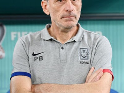한국축구 감독 공모에 이재성 김민우 등 실력자들 이름 올라
