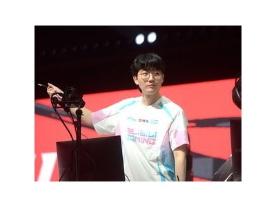세나 테마로 가는 건 세나의 선택이었네