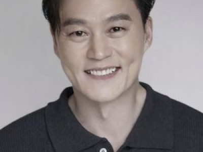 이서진 데뷔 27년 만에 연극 도전 원 캐스트라 놀라움