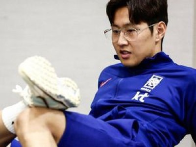 이강인 PSG에서 주전 경쟁에 밀려 기회 줄어들 듯