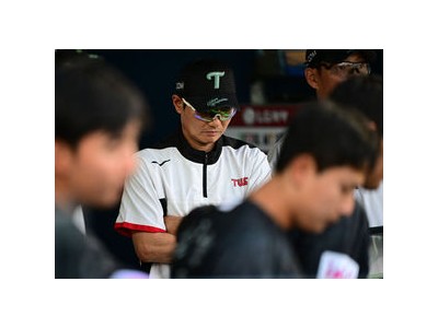방망이 회복 기미 보였지만 계투진 실책으로 고배 마신 경기