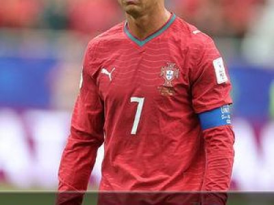호날두와 마르티네스 감독 첫 경기부터 흔들림
