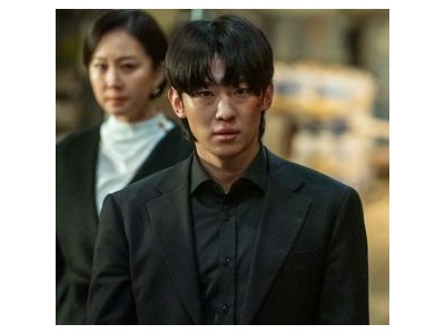 원진아 염정아에 붙잡혀 운명이 위태로운 듯