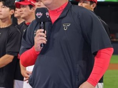 이범호 감독 내년 광주에서 가을야구 약속해